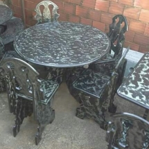 mesa-com-cadeiras